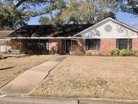 1002 Center Street El Campo TX 77437