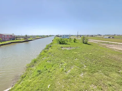 900 Mariner Street Sargent TX 77414