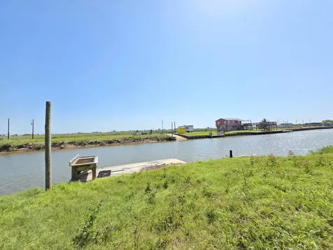 900 Mariner Street Sargent TX 77414