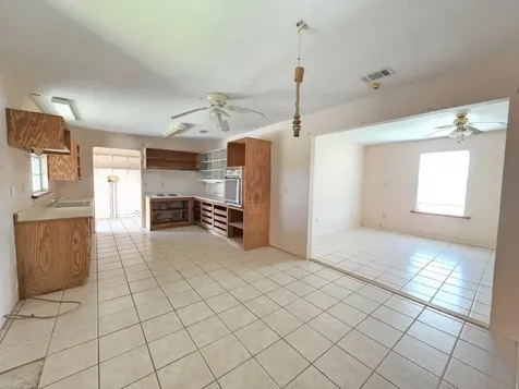 900 Mariner Street Sargent TX 77414