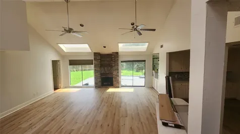 2127 Manor Green Drive Houston TX 77077