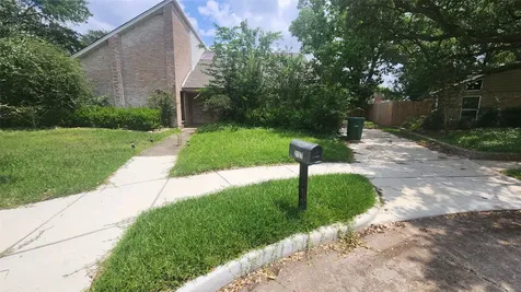 2127 Manor Green Drive Houston TX 77077
