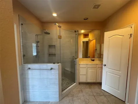 506 Cypress Vista W 2 Houston TX 77094