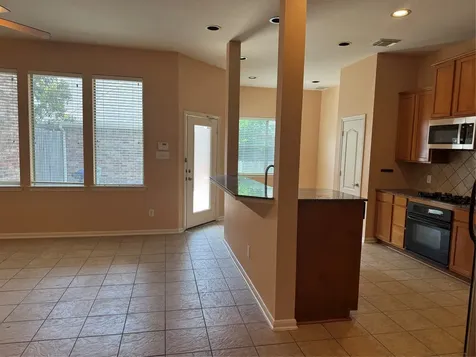 506 Cypress Vista W 2 Houston TX 77094