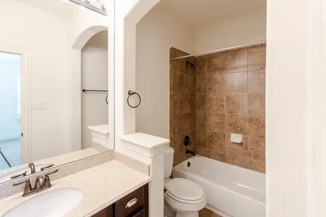 846 Coastal Court League City TX 77573