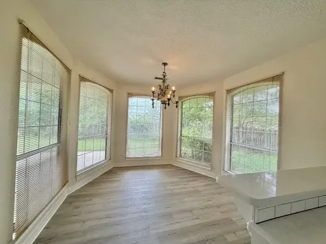 302 Buckingham Drive Port Neches TX 77651
