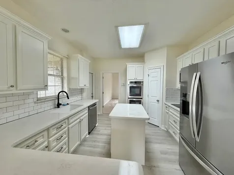 302 Buckingham Drive Port Neches TX 77651