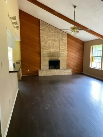 272 County Road 337 Cleveland TX 77327