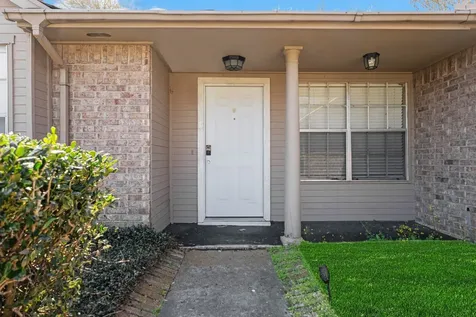 1826 Pilgrims Point Drive Friendswood TX 77546