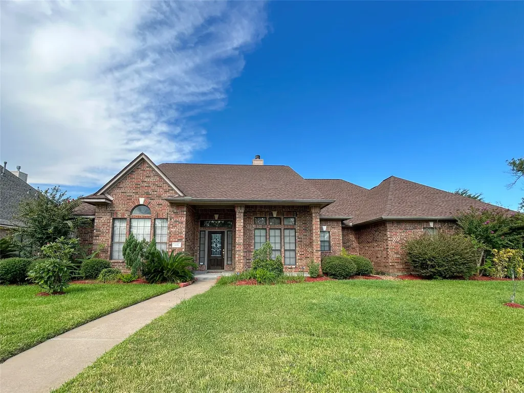 606 Walnut Street Lake Jackson TX 77566