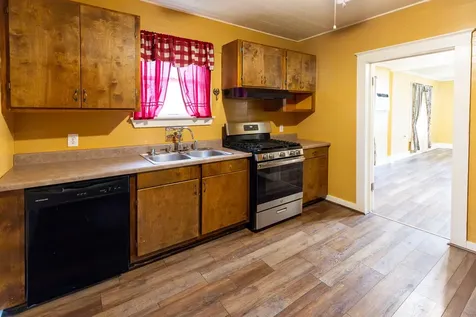 702 E Colorado Street Victoria TX 77901