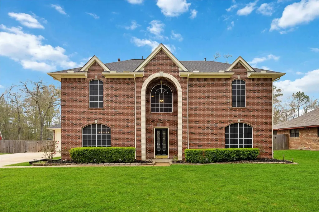 15 Finetta Lane Alvin TX 77511