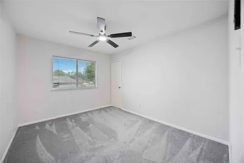 15 Finetta Lane Alvin TX 77511