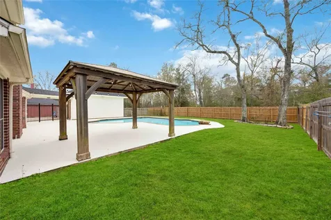 15 Finetta Lane Alvin TX 77511