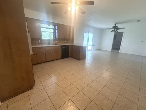 706 University Avenue Wharton TX 77488