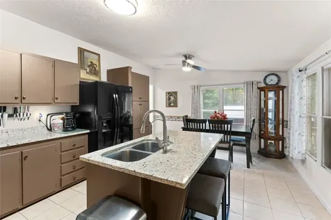4521 Grand Oaks Drive Willis TX 77378