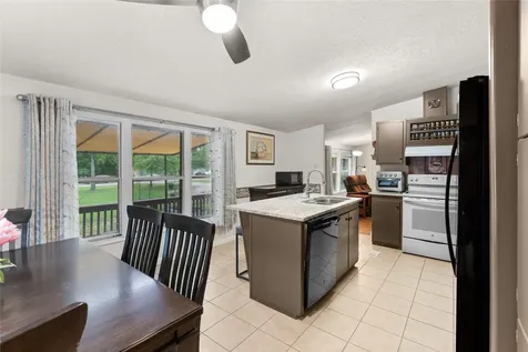 4521 Grand Oaks Drive Willis TX 77378