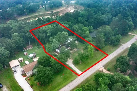 4521 Grand Oaks Drive Willis TX 77378
