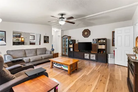 4521 Grand Oaks Drive Willis TX 77378
