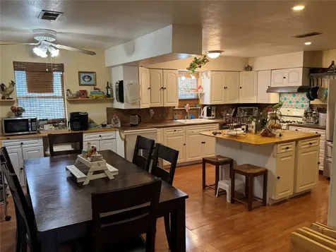 3421 Colorado Avenue Dickinson TX 77539