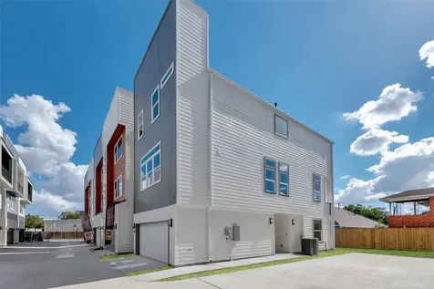 1805 Emir Street H Houston TX 77009