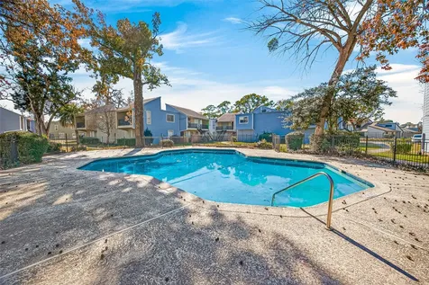 5625 Antoine Drive 1203 Houston TX 77091