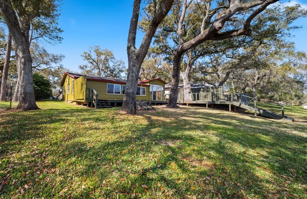 6250 County Road 659 Brazoria TX 77422