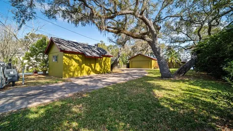 6250 County Road 659 Brazoria TX 77422