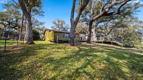 6250 County Road 659 Brazoria TX 77422