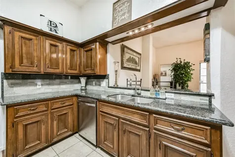 338 Grand Oaks Boulevard Houston TX 77015