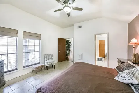 338 Grand Oaks Boulevard Houston TX 77015