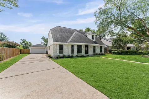15439 Woodhorn Drive Houston TX 77062