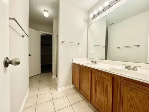 5723 Wandering Creek Drive Richmond TX 77469