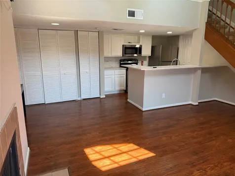 2300 Old Spanish Trail 2006 Houston TX 77054