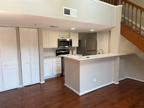 2300 Old Spanish Trail 2006 Houston TX 77054