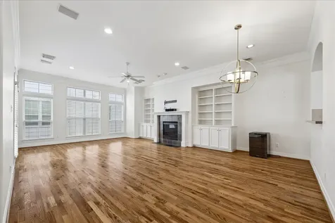 612 Leverkuhn Street Houston TX 77007