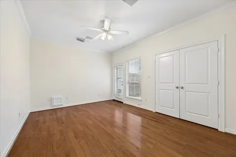 612 Leverkuhn Street Houston TX 77007