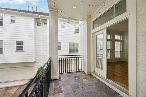 612 Leverkuhn Street Houston TX 77007