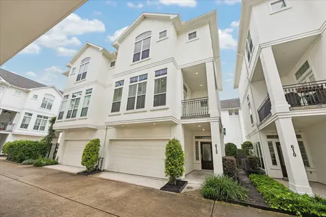 612 Leverkuhn Street Houston TX 77007