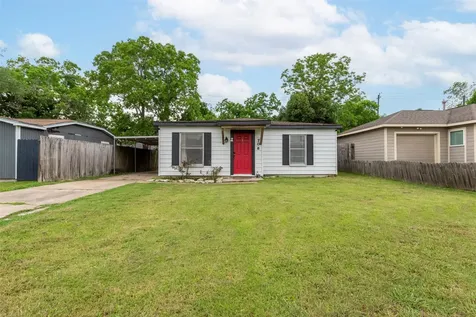 708 Gresham Street Baytown TX 77520