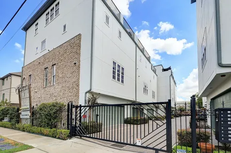 1110 Thompson Street Houston TX 77007