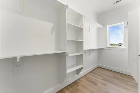 6402 Pregonero Lane Houston TX 77048