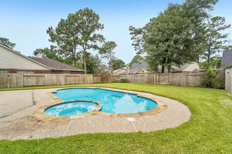 7719 Woodlett Court Houston TX 77095