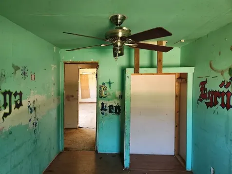 1029 Avenue J Tahoka TX 79373