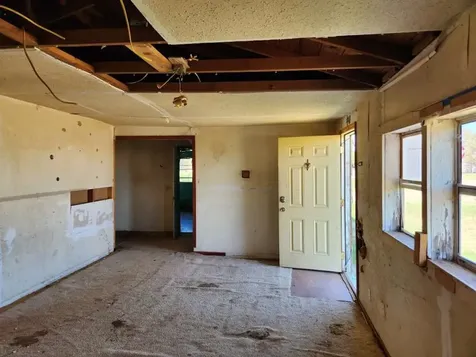 1029 Avenue J Tahoka TX 79373
