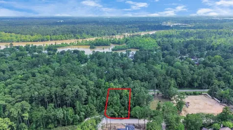 22 Majestic Falls Drive Kingwood TX 77339