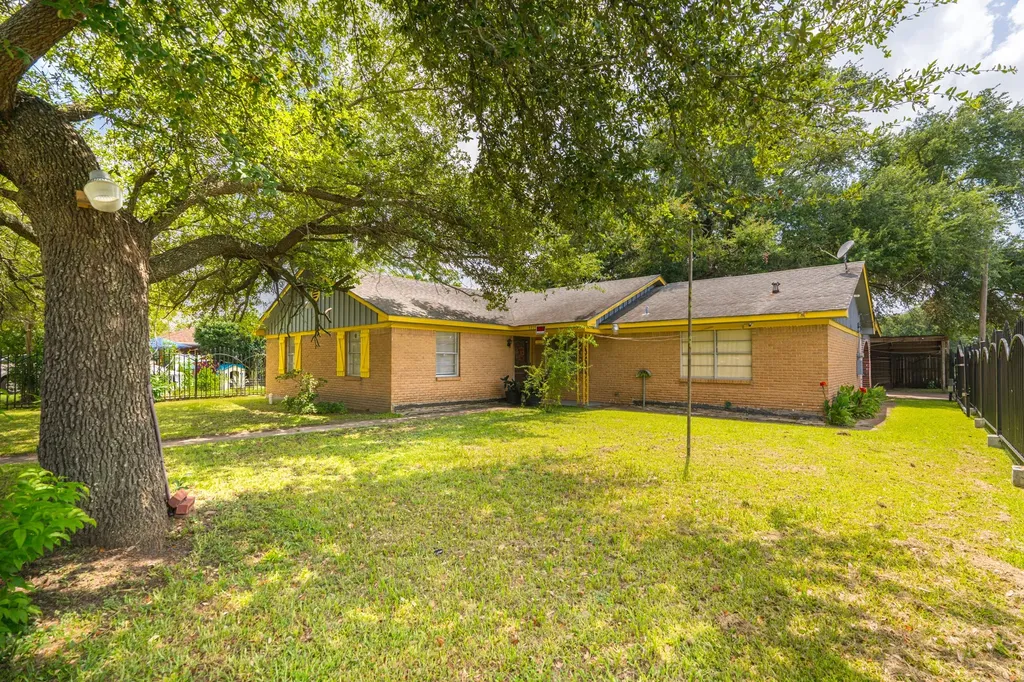5915 Nordling Road Houston TX 77076