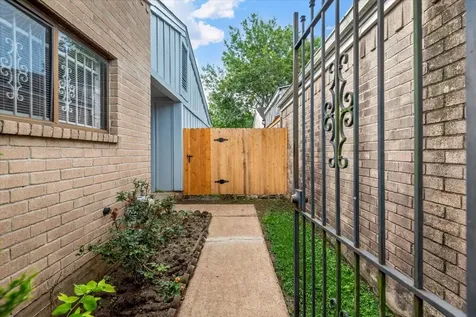 6351 Cambridge Glen Lane Houston TX 77035