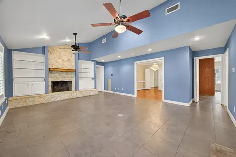 1601 Elmen Street Houston TX 77019