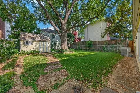 1601 Elmen Street Houston TX 77019